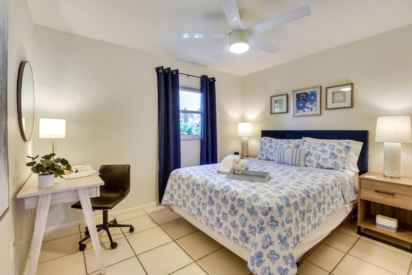 Coconut Cove Mid-Long Term Stays Available Walk To Downtown Trolly To Beaches Sarasota Zewnętrze zdjęcie